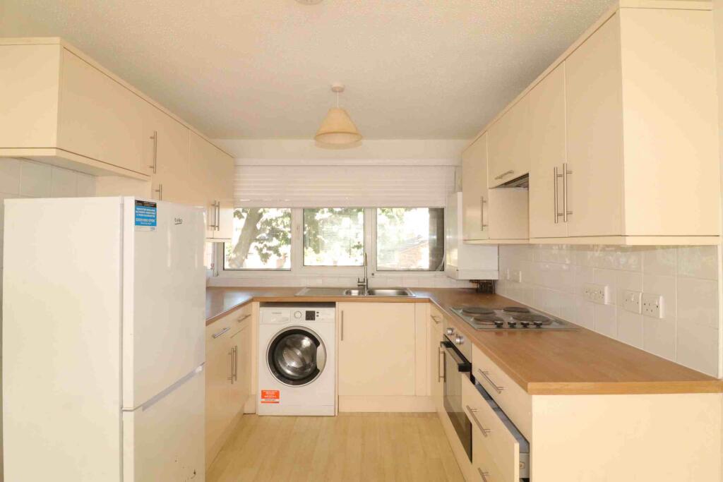 Main image of property: Laurel Grove / Penge