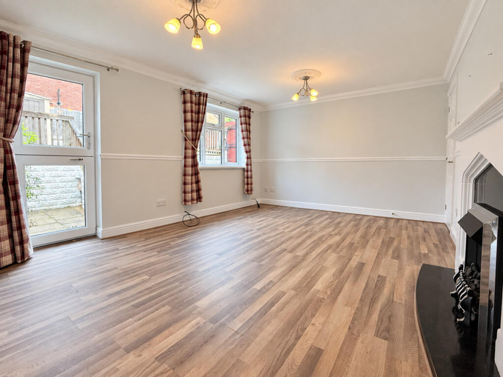 House in Bridgend, Litchard, Coity Higher - View 2