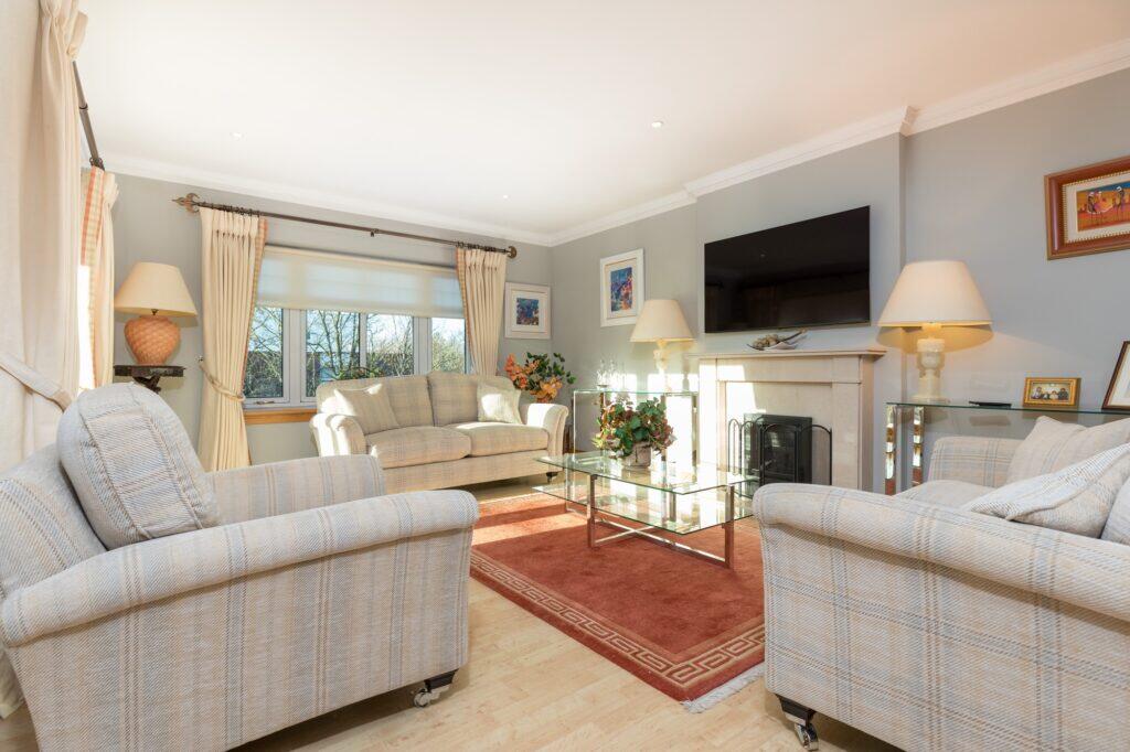 The Hollows, Ayr Road, Giffnock photo 3