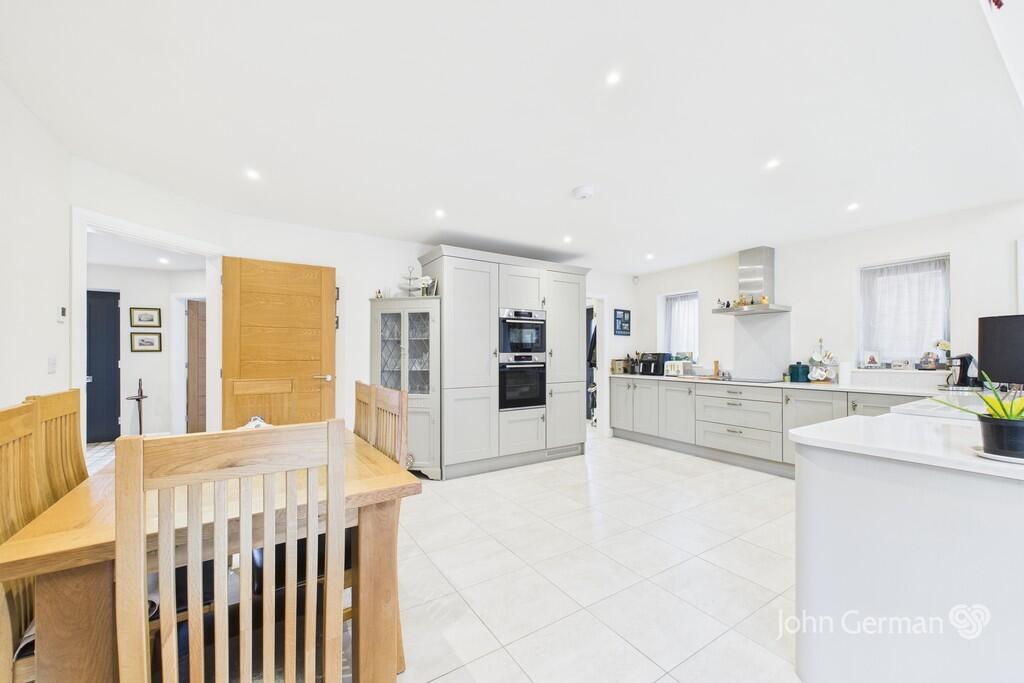 Farm Close, Ravenstone - More