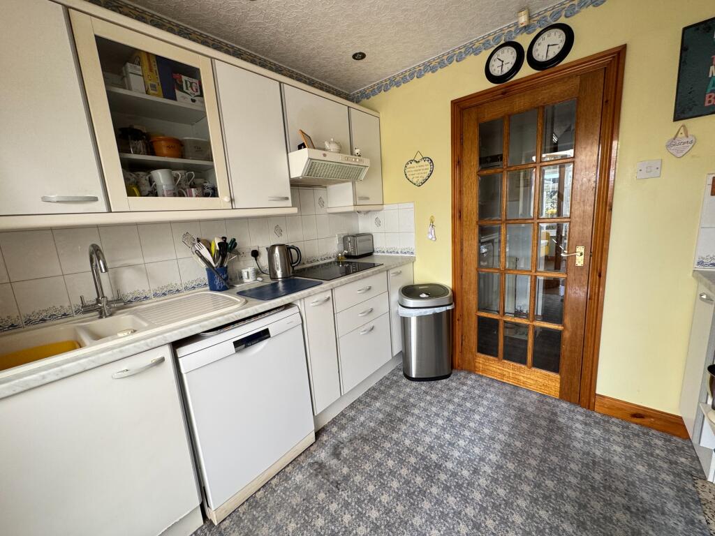 House in Swadlincote, Lower Midway, Midway - More