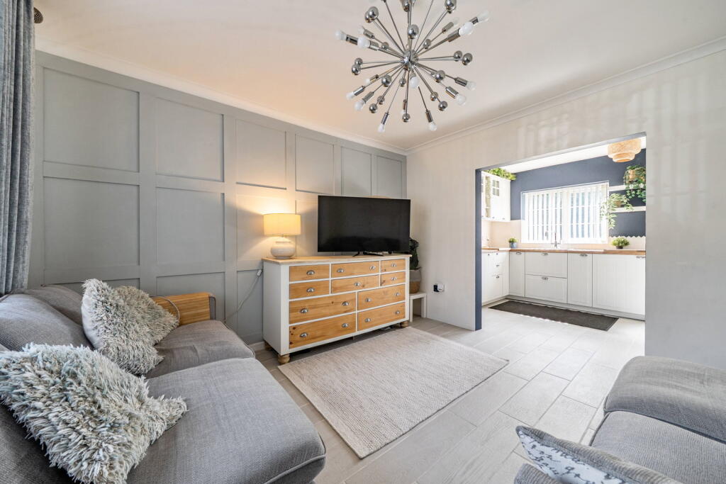 House in Sandwell, West Midlands - View 3