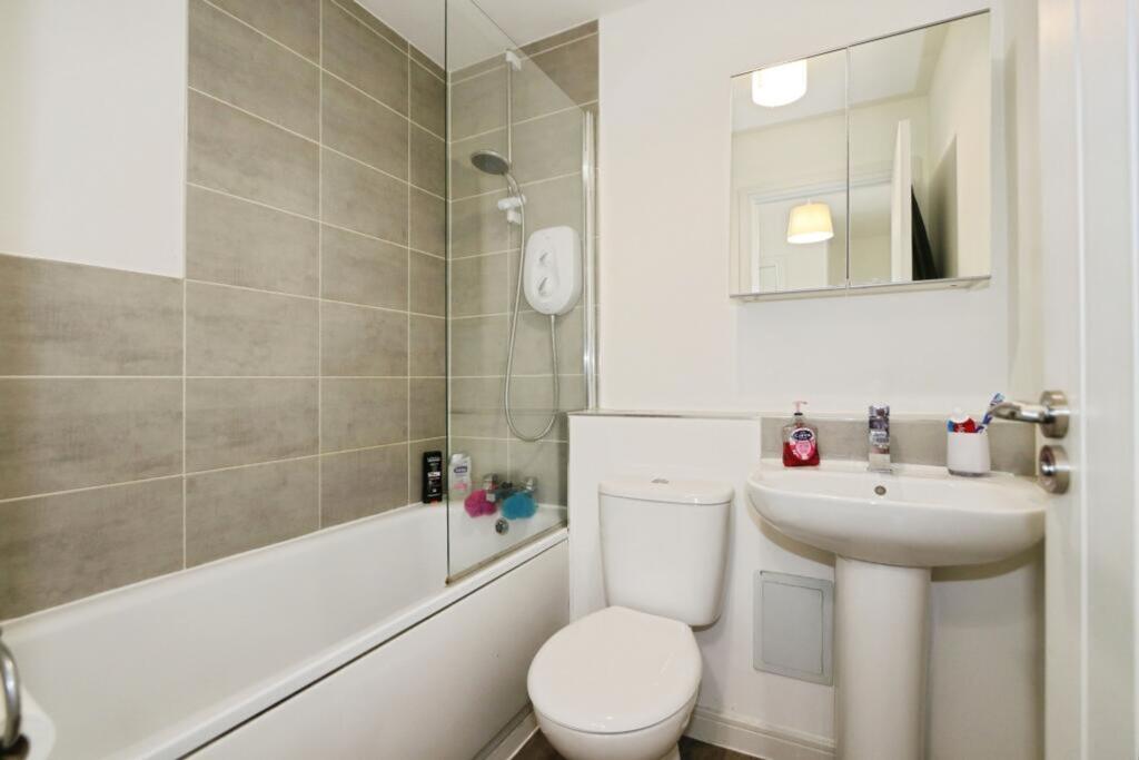 House in North West Leicestershire, Shellbrook, Ashby de la Zouch - More