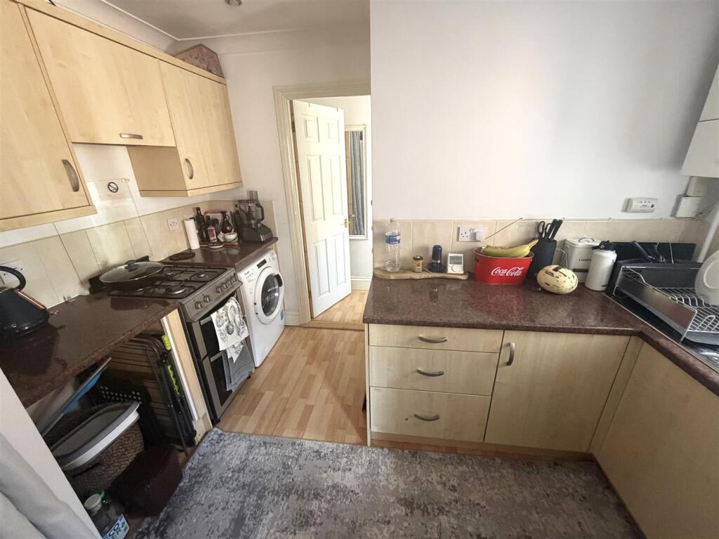 Apartment in Southampton - View 4