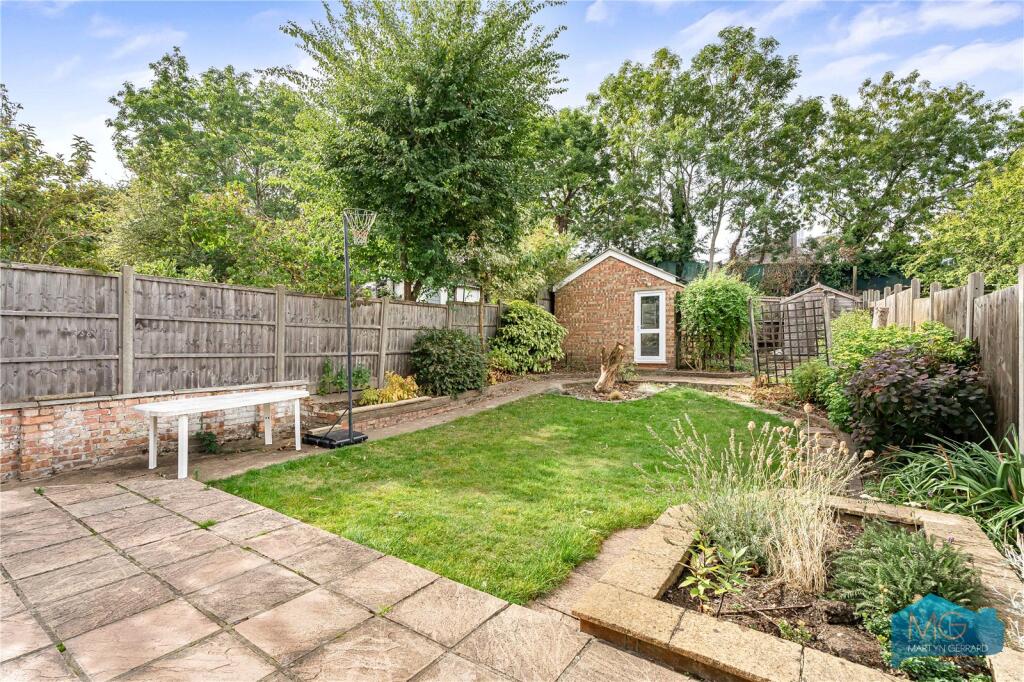 House in London, Friern Barnet - View 3