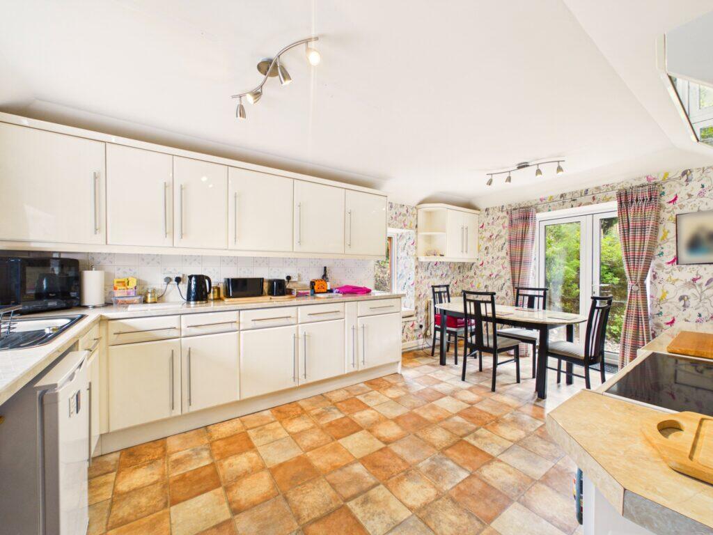 House in Paisley - View 5