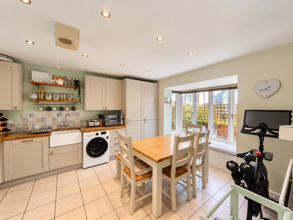 Ricardo Drive, Dursley, GL11 photo 4