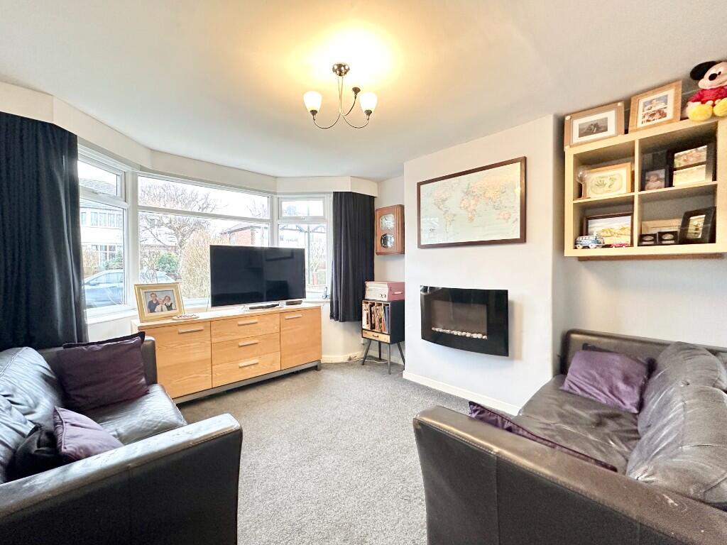 Grosvenor Road, Sale, Greater Manchester, M33 photo 4