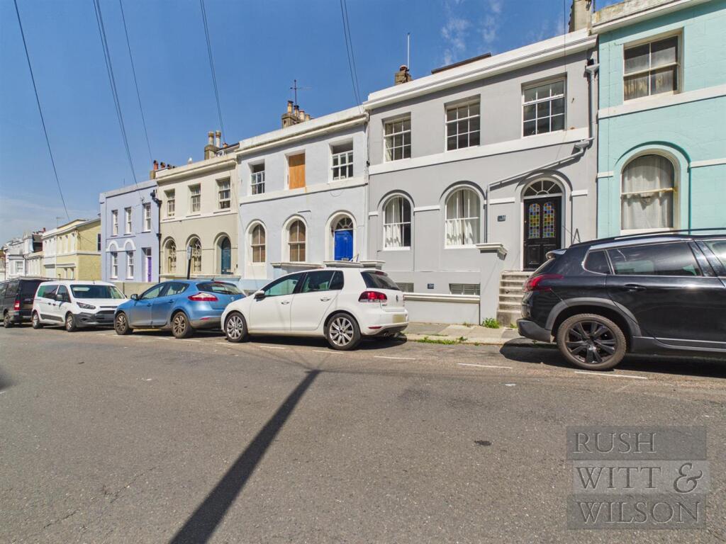 Main image of property: East Ascent, St. Leonards-On-Sea