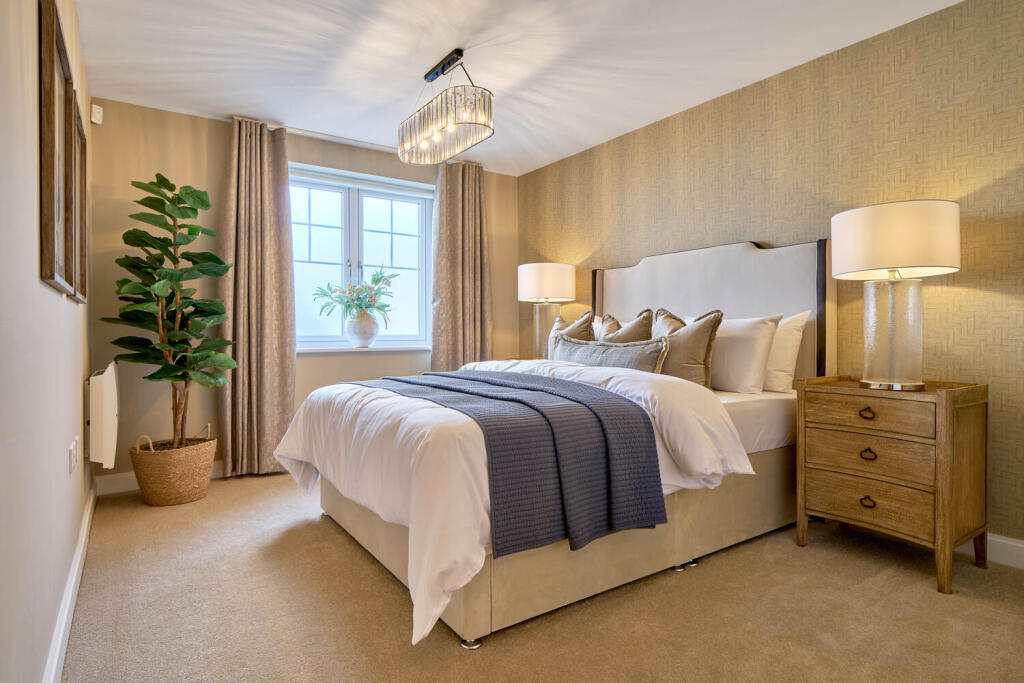 Main image of property: 20 Chalkwell Avenue,
Westcliff-On-Sea,
SS08NA
