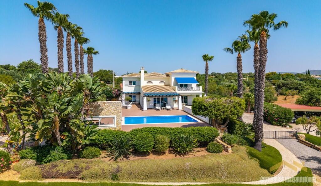 Main image of property: Estói, Algarve