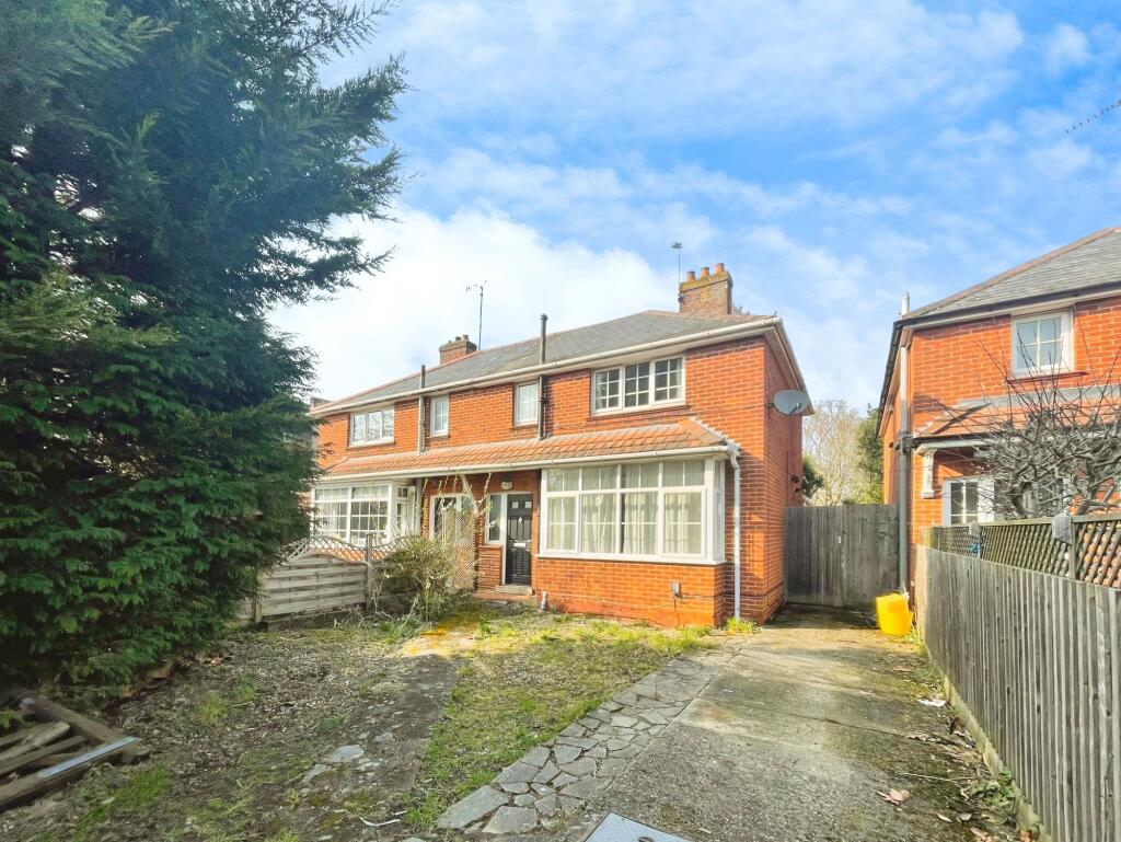 3-bed semi-detached on London Road, Basingstoke, RG21, £450,000