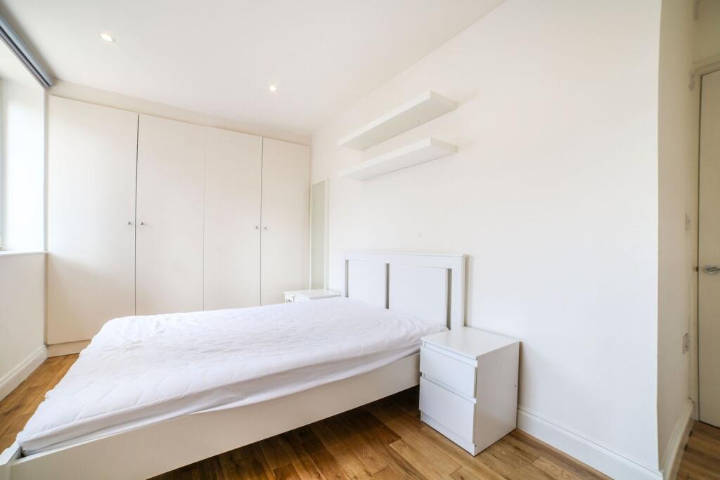 Apartment in London - View 4