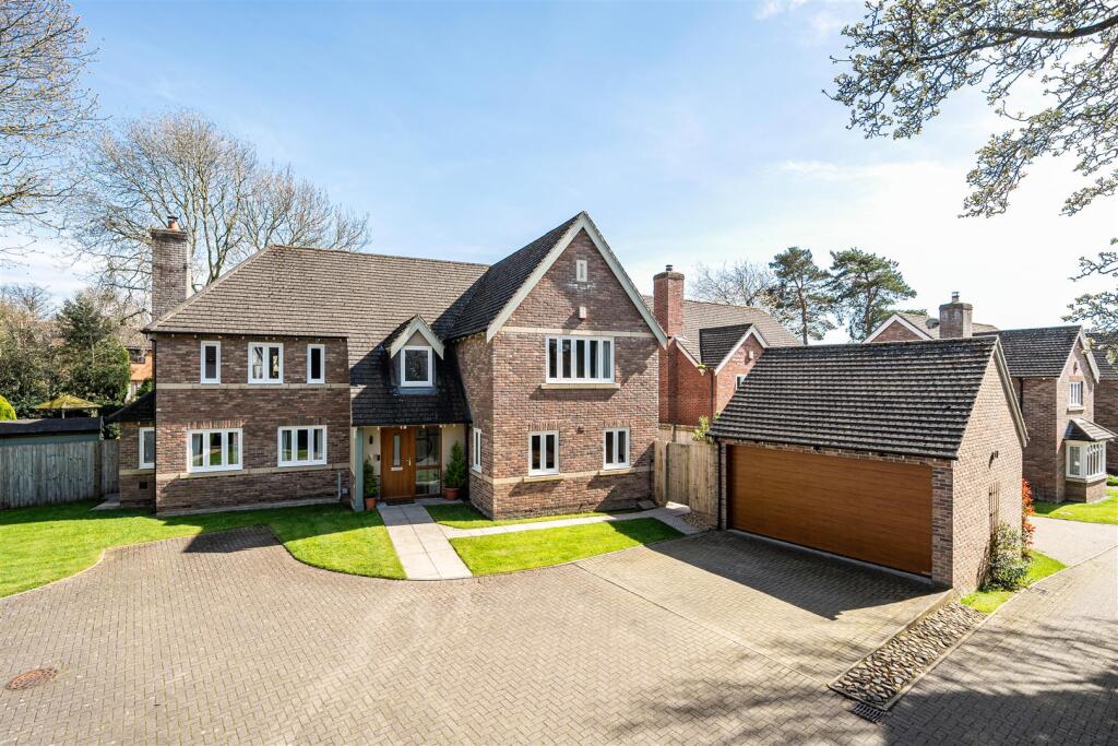 Main image of property: 5 Vicarage Croft, Baschurch, Shrewsbury, SY4 2AT