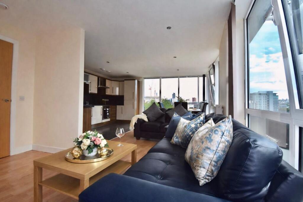 Apartment in Sheffield - View 4