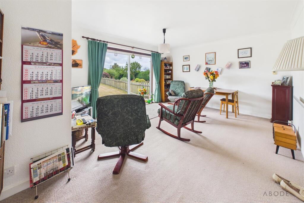 House in Stoke-on-Trent - View 5