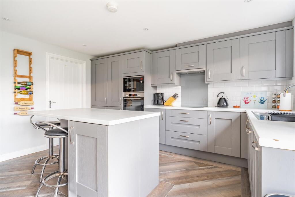 House in Maidstone, Boughton Monchelsea - View 2