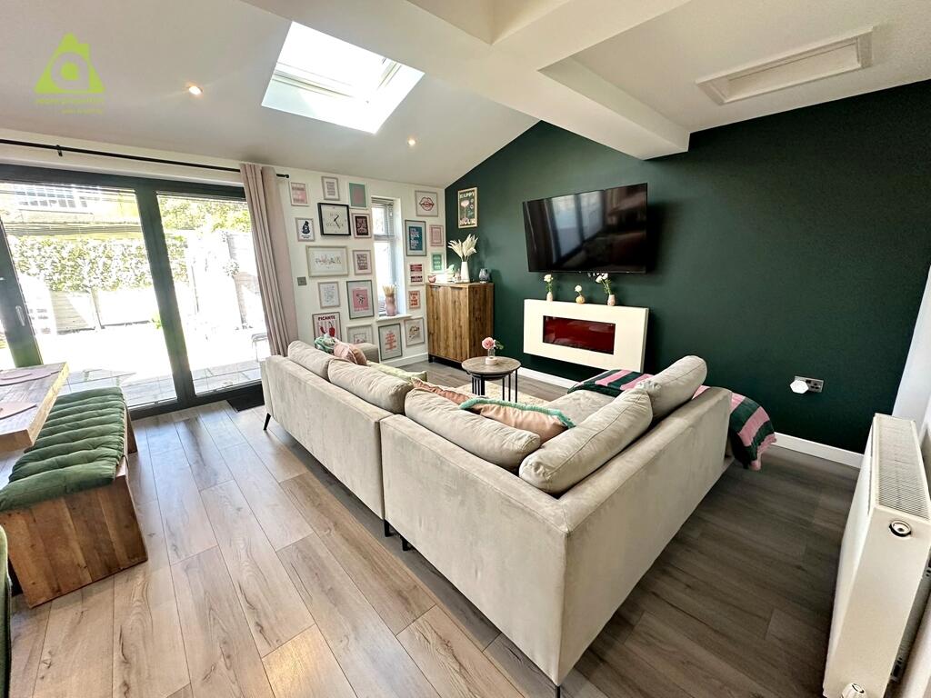 Old Vicarage, Westhoughton, BL5 2EL photo 5
