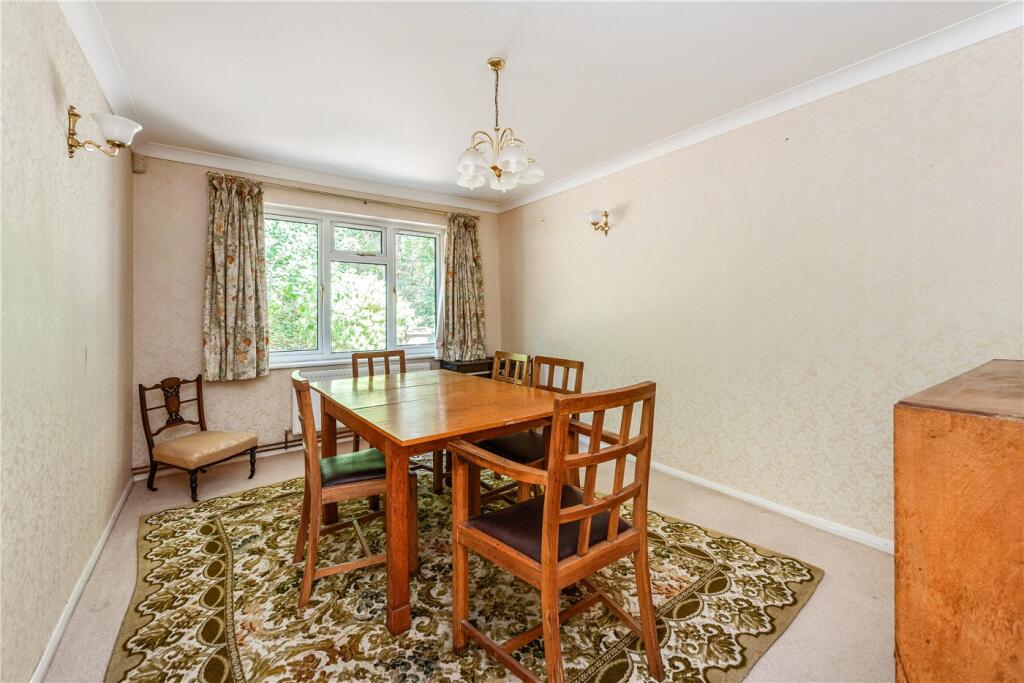 House in Guildford - View 5