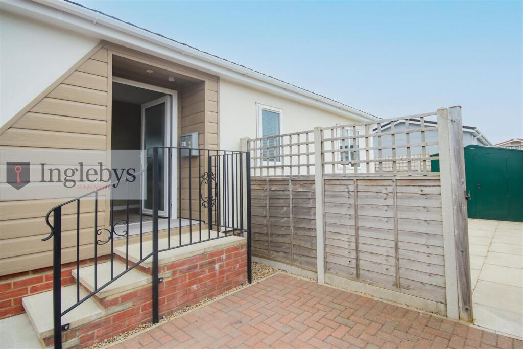 Hazelgrove, Milton Street, Saltburn-By-The-Sea photo 2