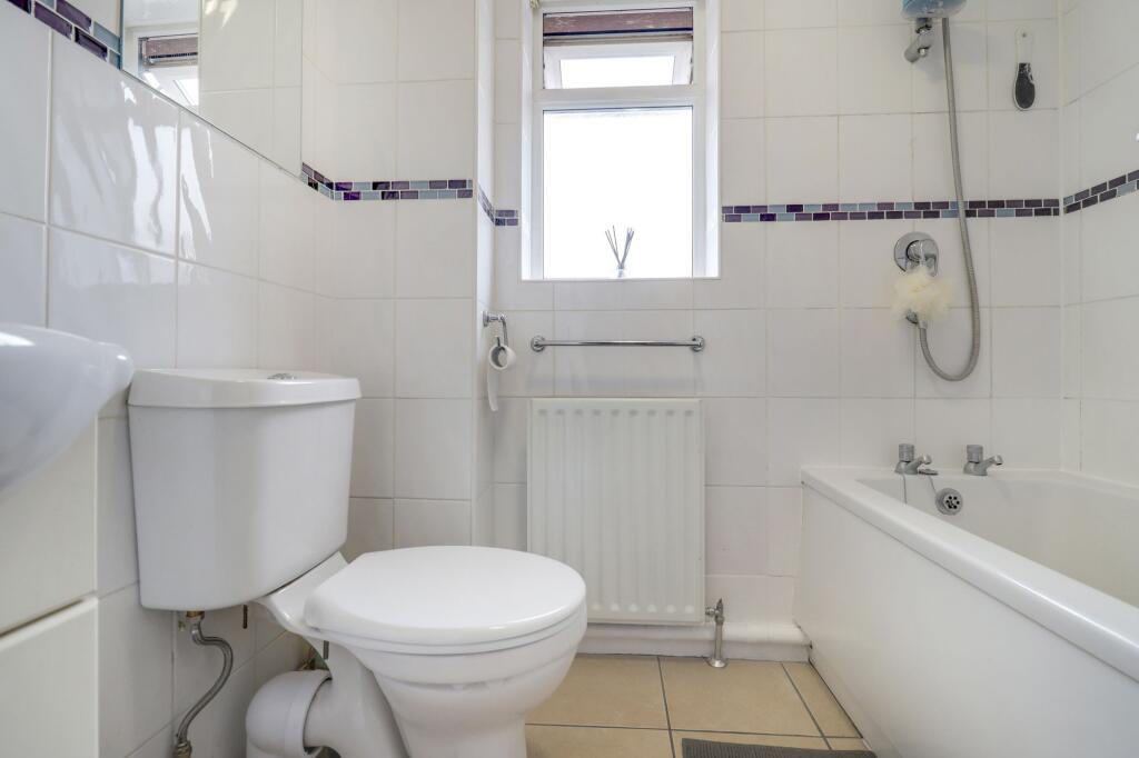 House in Kingston upon Thames - View 5