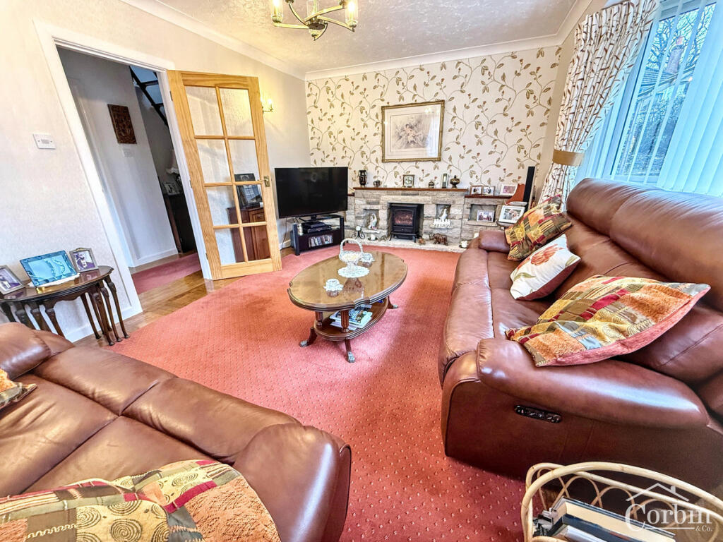 House in Bear Cross, Bearwood, Poole - View 4
