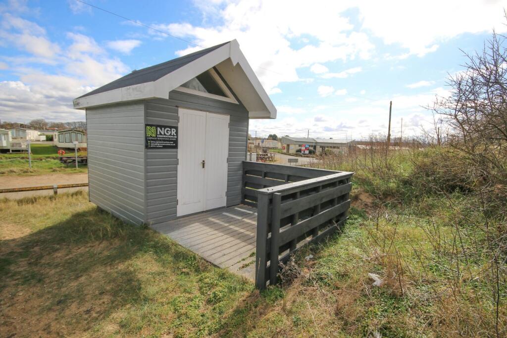 Studio house on 54, North Beach, £15,850