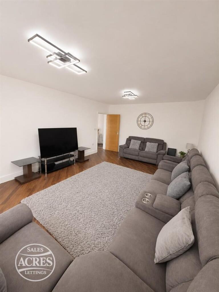 House in Birmingham, Tower Hill, Hamstead - View 4