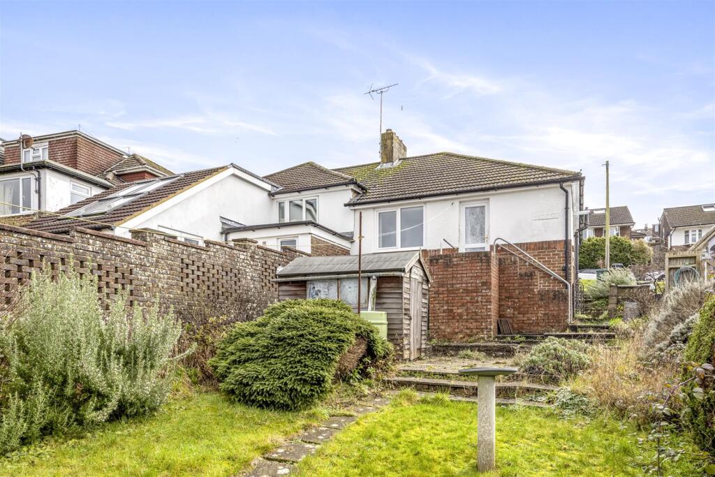 2-bed semi-detached on Greenfield Crescent, Patcham, Brighton, £350,000