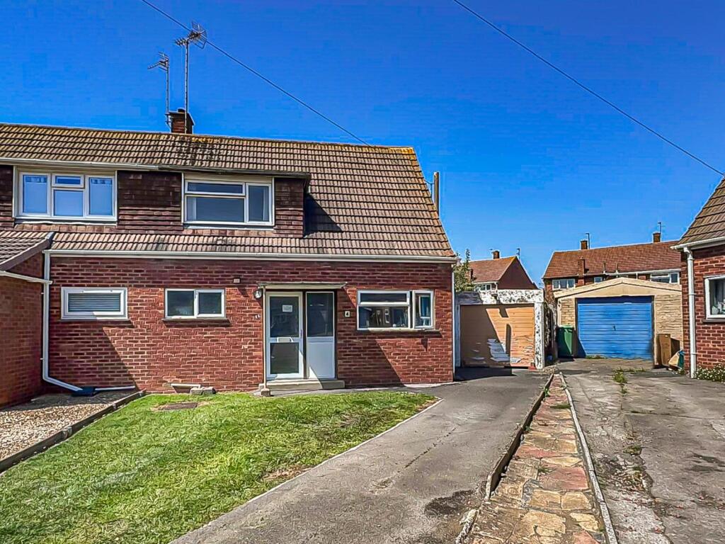 Main image of property: Redland Close, Longlevens, Gloucester, GL2 9DF