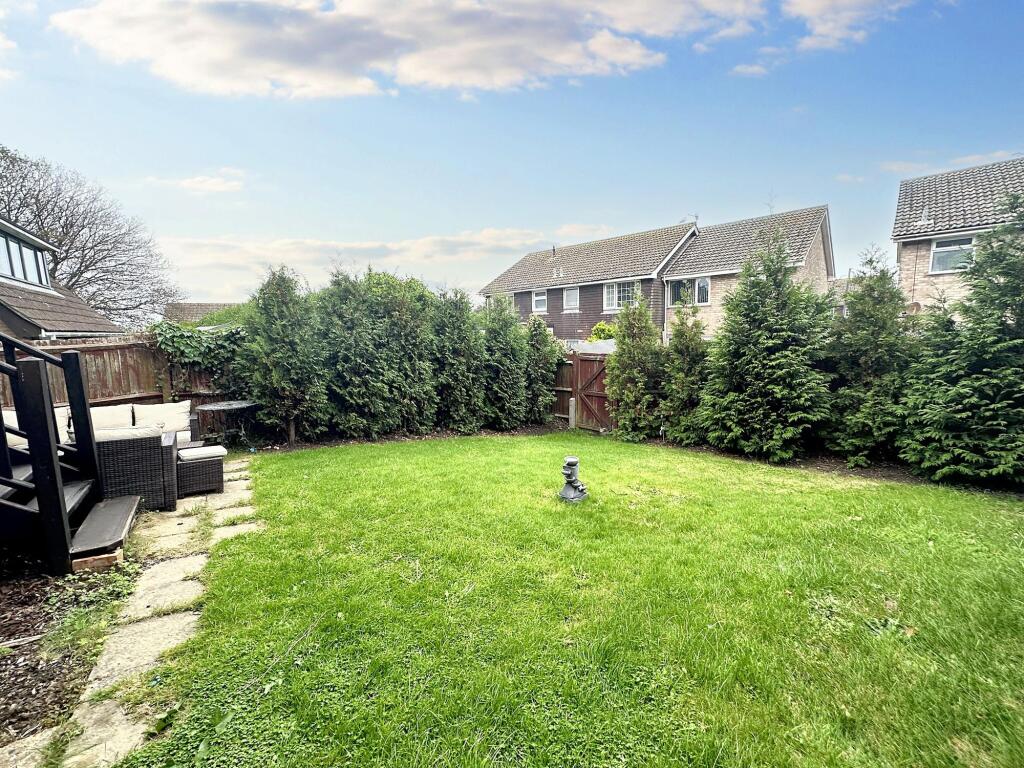 Rustic Close, Peacehaven, BN10 7SB photo 4