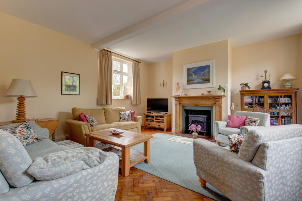House in North Norfolk, Sharrington, Brinton - View 4