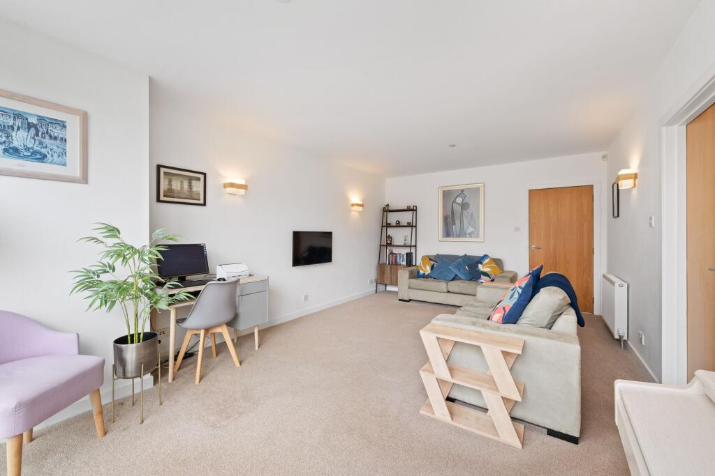 Apartment in Dunblane, Stirling - View 2