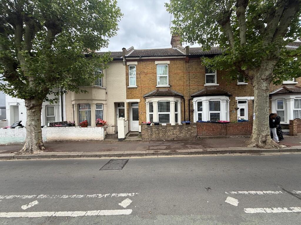 Main image of property: Tudor Road, Westcliff-On-Sea, Essex, SS0