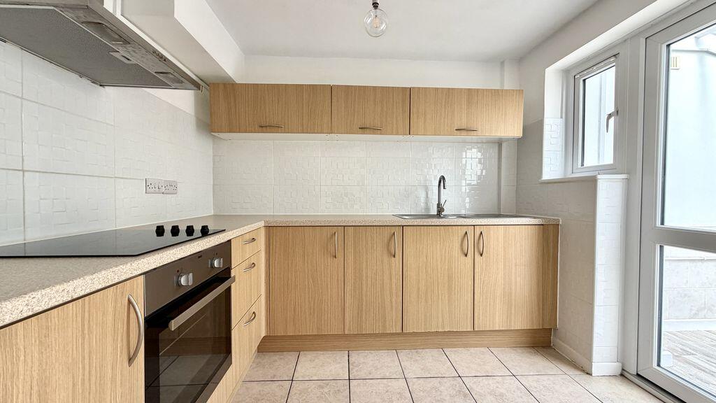 Thorndun Park Drive, Chard, Somerset TA20  photo 4