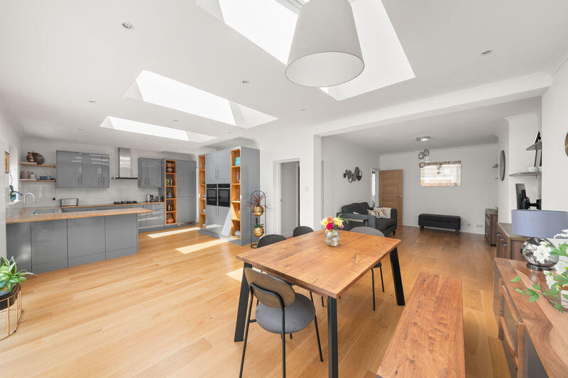 House in London - View 4