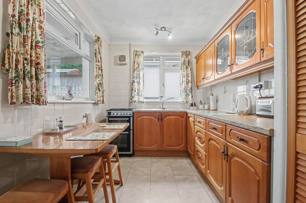 House in Southampton - More