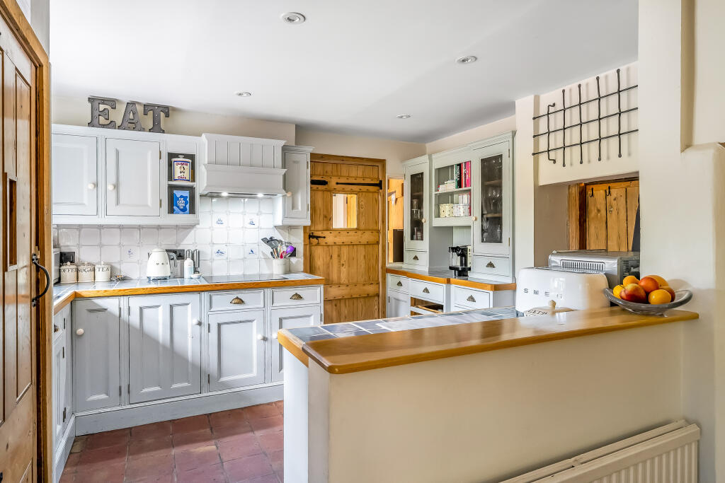 House in Sevenoaks, Chiddingstone - View 3