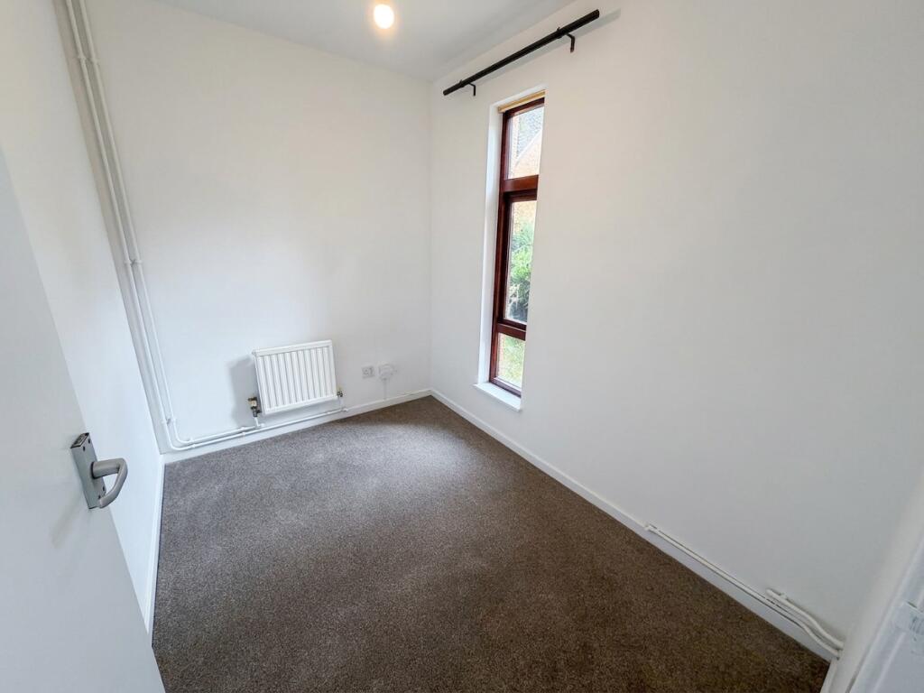 House in Milton Keynes, Shenley Brook End - View 3