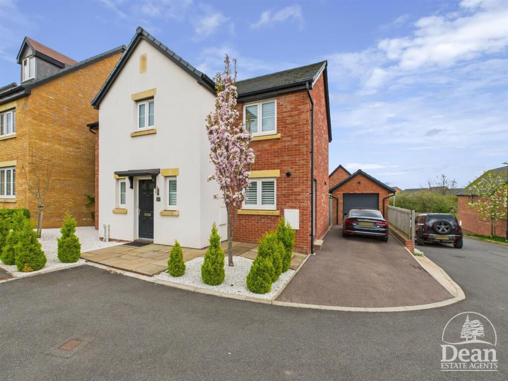 Main image of property: Potter Grove, Lydney