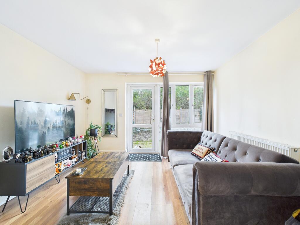 Benland, Bretton, Peterborough, PE3 8EE photo 4