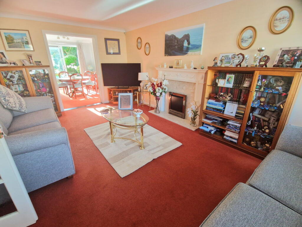 Tebourba Drive, Alverstoke, Gosport PO12 2NT photo 2