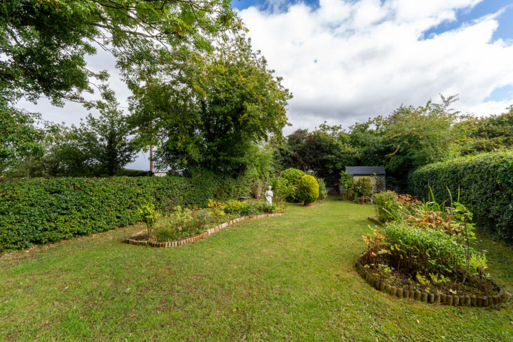 Brick End, Broxted, Dunmow, Essex, CM6 photo 3