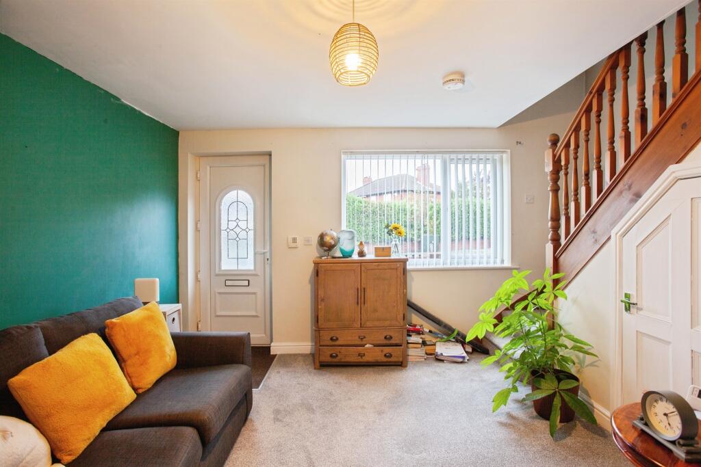 Poplar Avenue, Thrybergh, ROTHERHAM photo 3