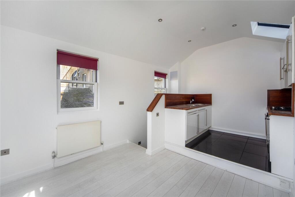 Apartment in Hove, Aldrington - View 4