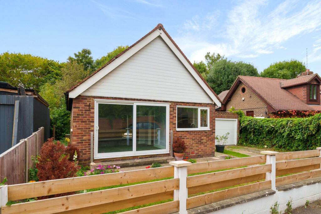 Main image of property: The Crescent, Shepperton, TW17