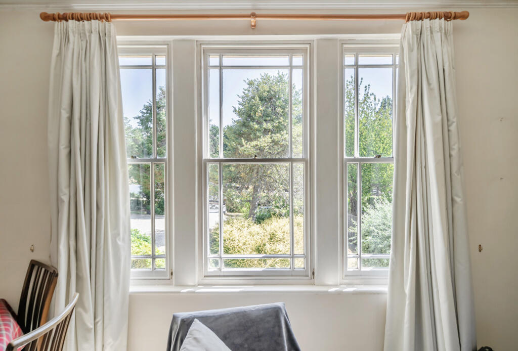 Park Lane, Bath, Somerset, BA1 photo 3