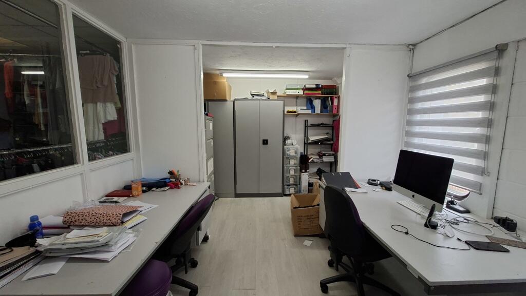 Photo 8