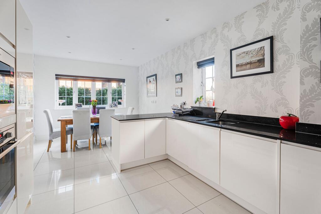 Additional image 3 of Mortimer Crescent, Kings Park, AL3