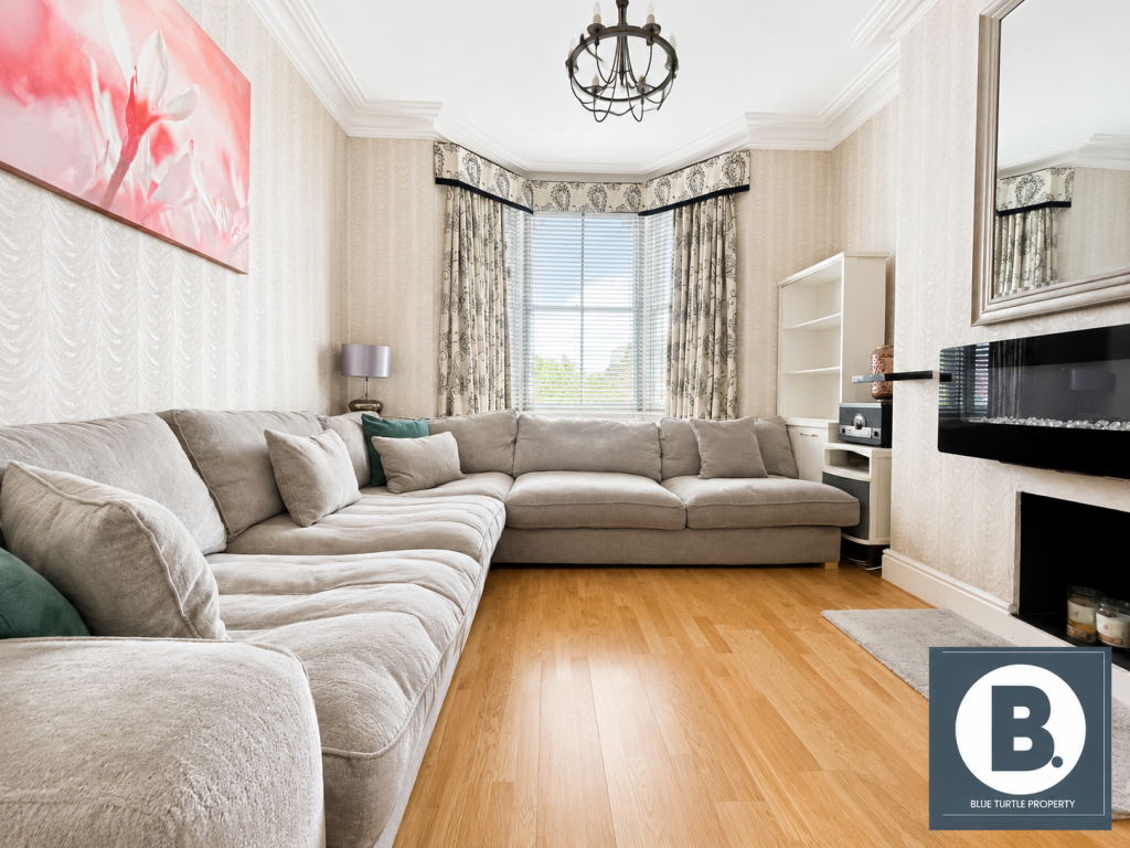 Abergele Road, Old Colwyn, Colwyn Bay, LL29 photo 3